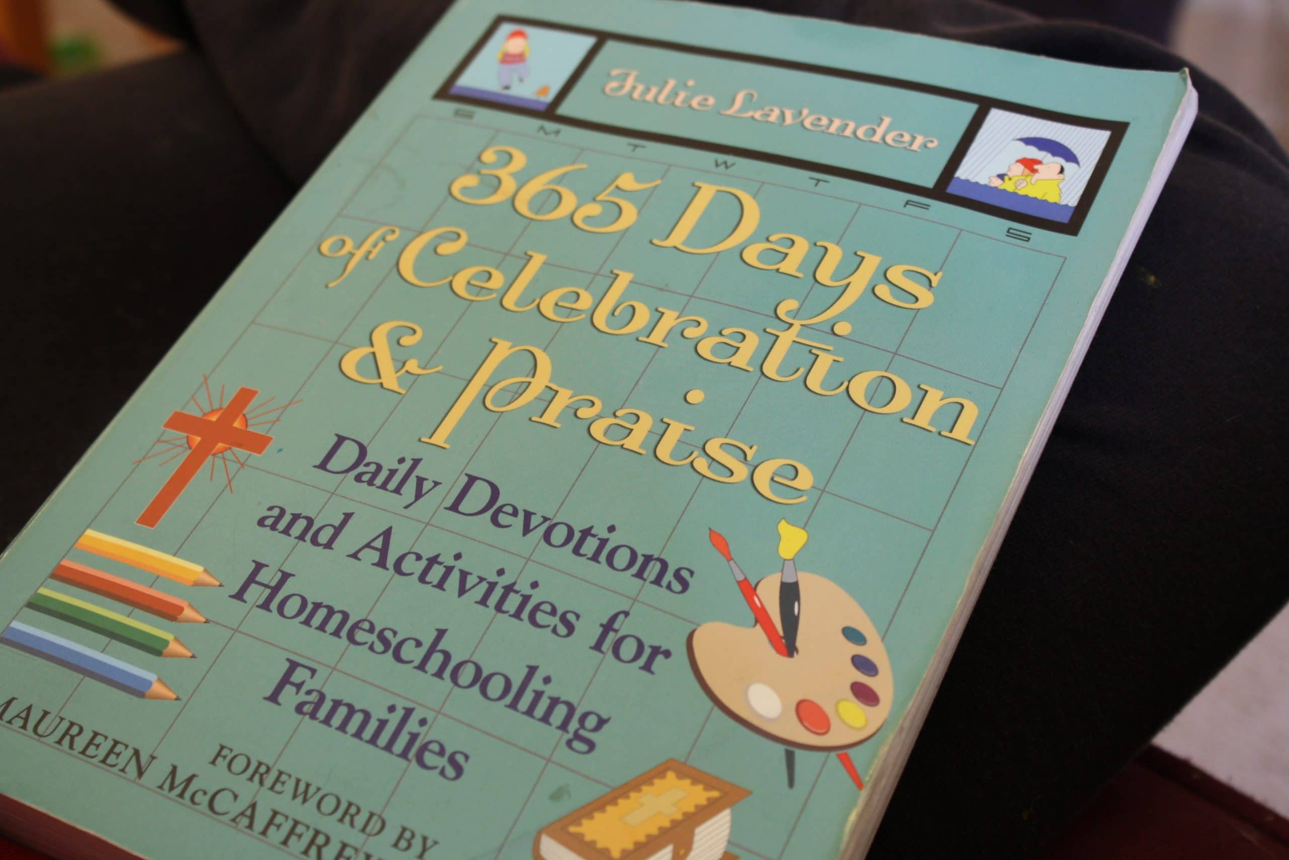 365 Days of Celebration and Praise